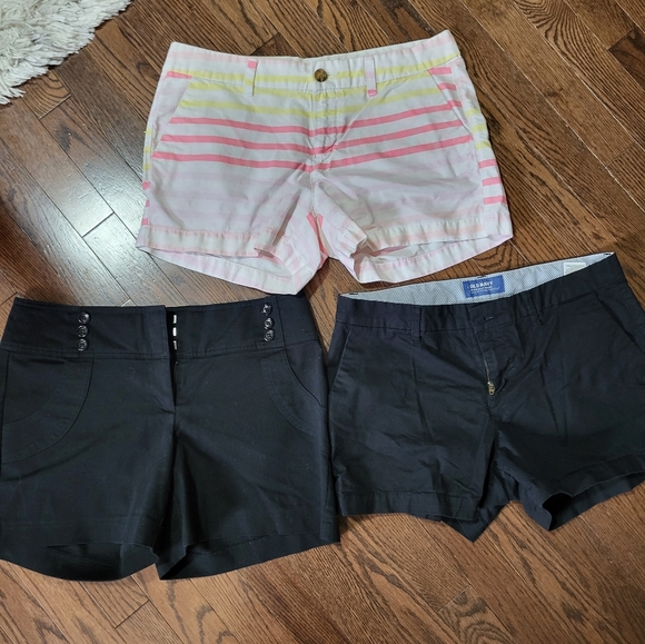 3 pairs of shorts - Picture 2 of 2